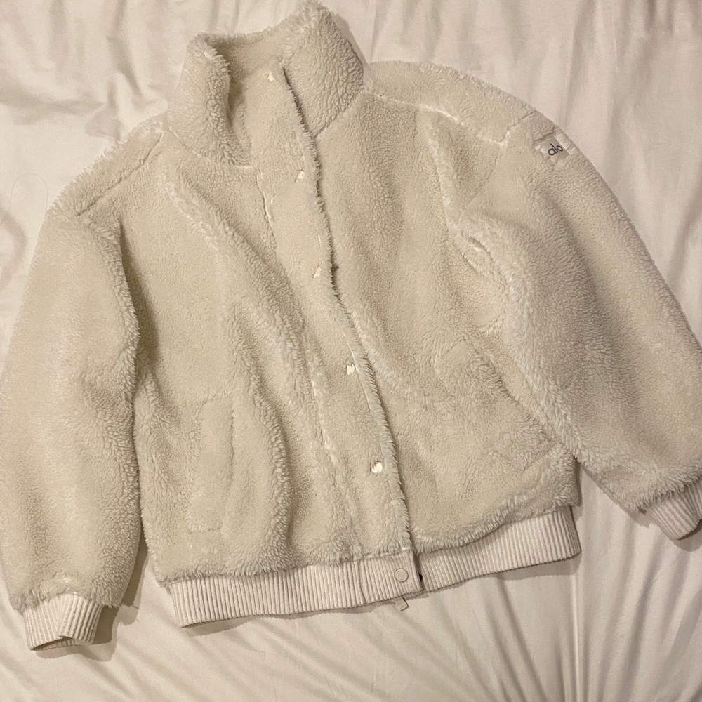 ALO Yoga Off-White Sherpa Jacket